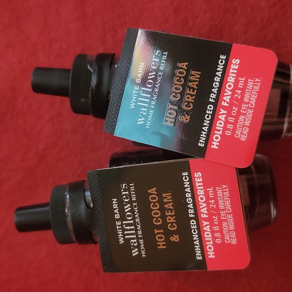 NWT 2 pk Bath and Body Works Wallflowers